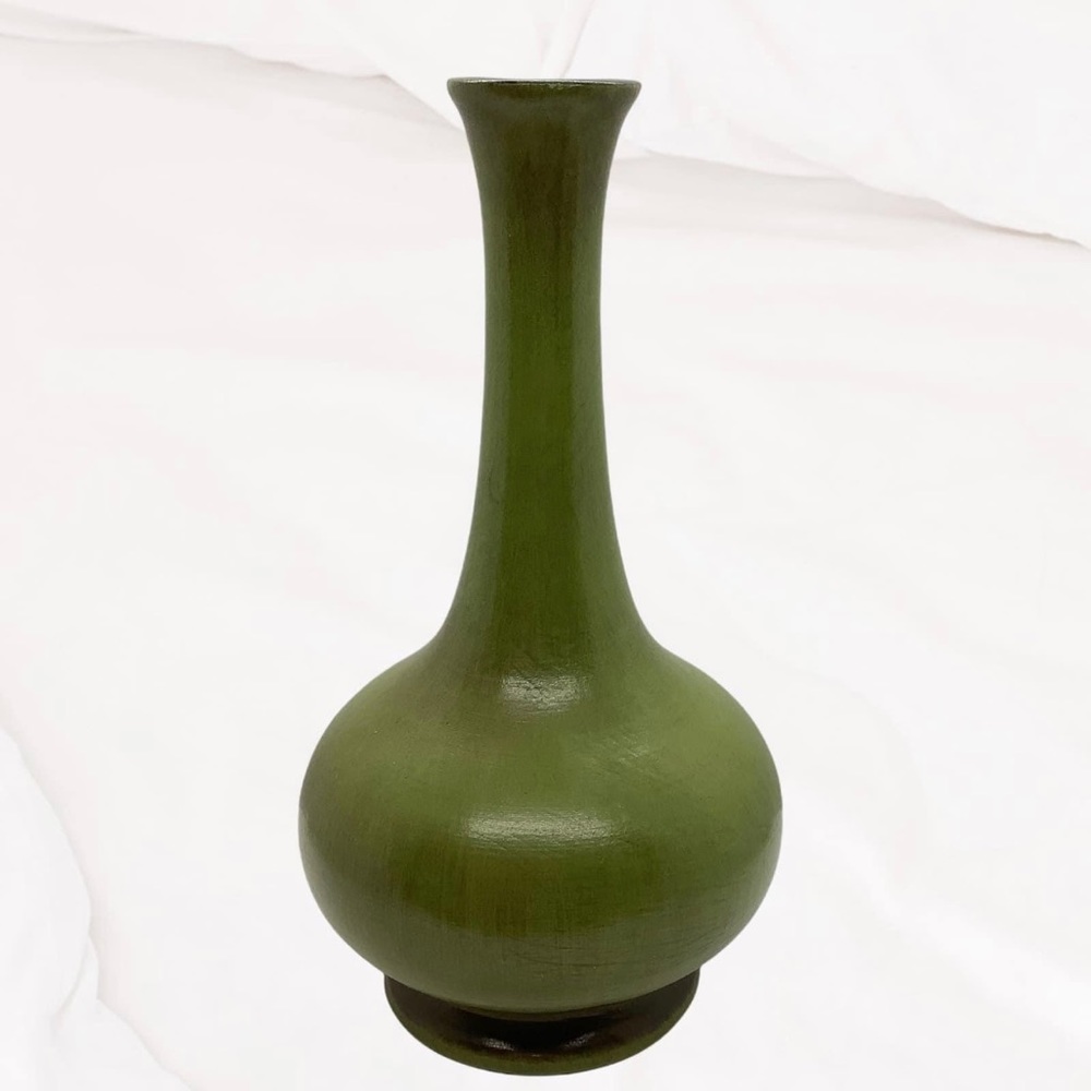 Vintage Mid Century Modern Avocado Green Royal Haeger Vase